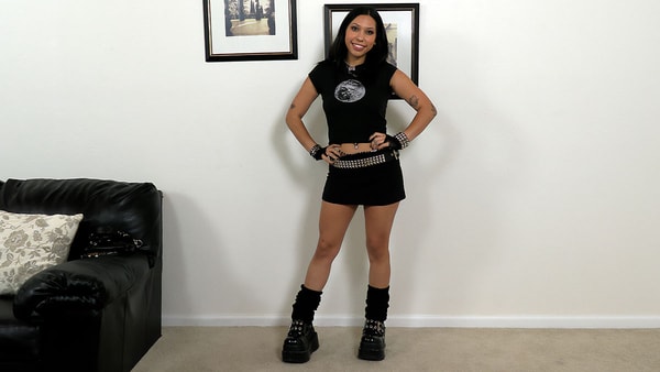 Sexy Goth Girl Painal backroom porn video